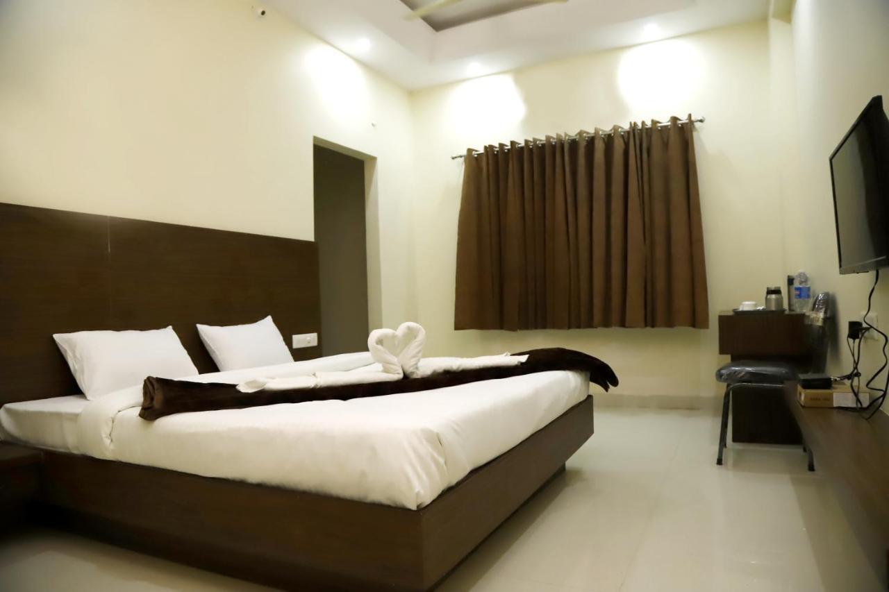 Kanha Hotel And Resort Chittorgarh Bagian luar foto