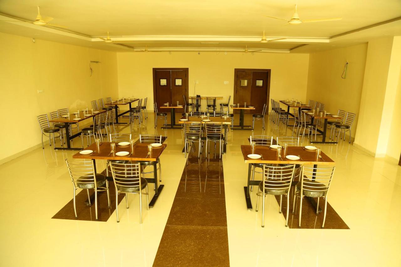 Kanha Hotel And Resort Chittorgarh Bagian luar foto
